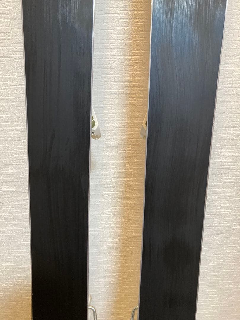 【HOTWAX・チューン済み】SALOMON レディーススキー板 151㎝