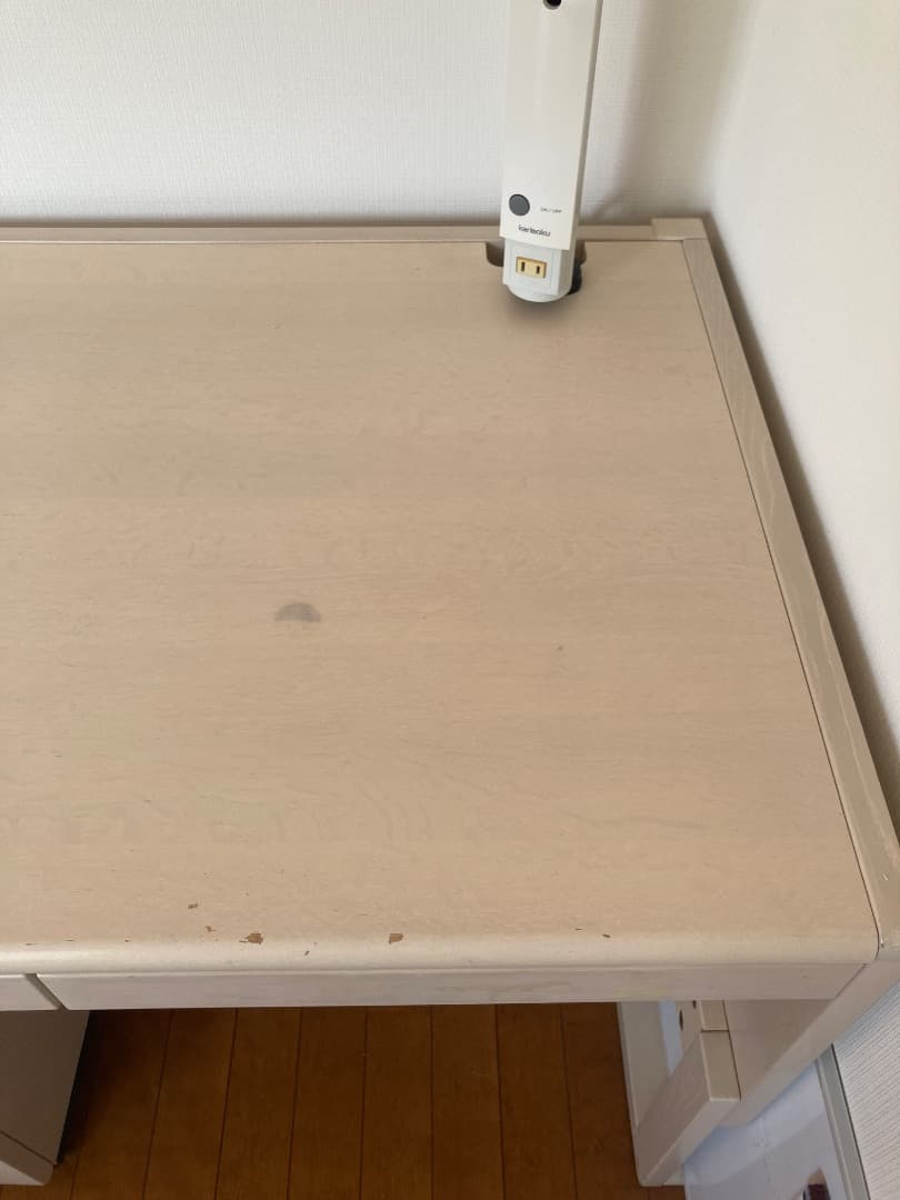 カリモク　ベネッセ　学びデスク