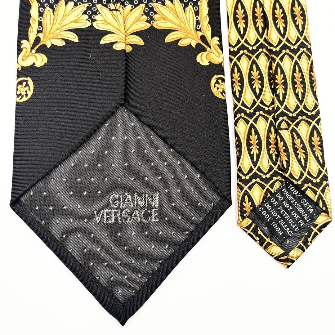 【超美品】ヴェルサーチ ネクタイ ブラック ゴールド メデューサ柄 シルク 伊製