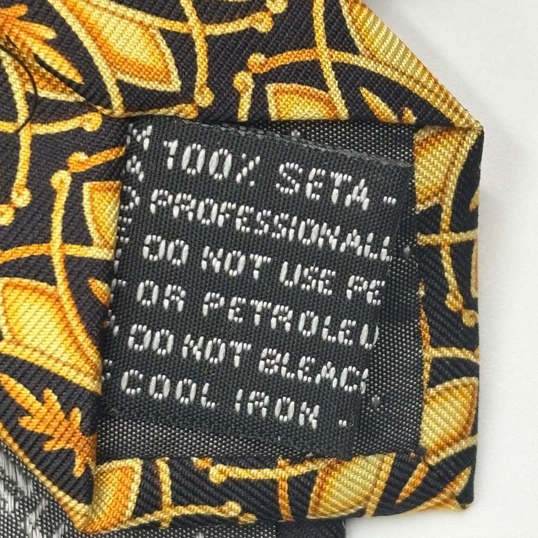 【超美品】ヴェルサーチ ネクタイ ブラック ゴールド メデューサ柄 シルク 伊製