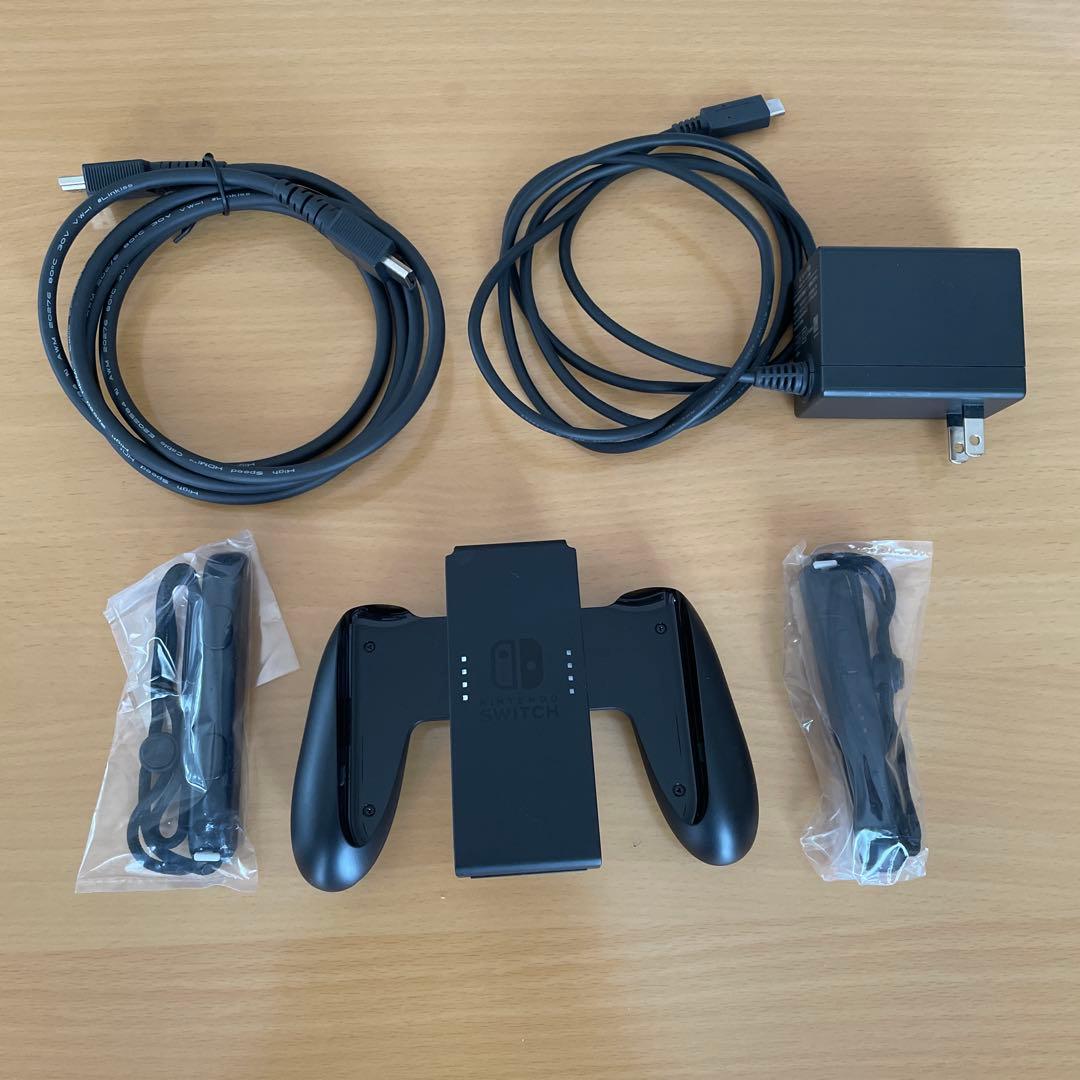 Nintendo Switch 青/赤 本体 付属品全てあり　ケース付き