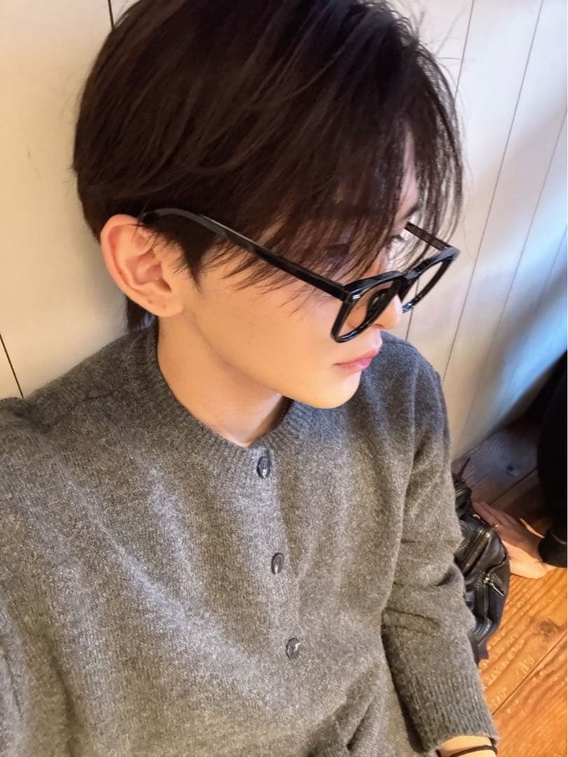 トップス RADIANT Cropped round cardigan