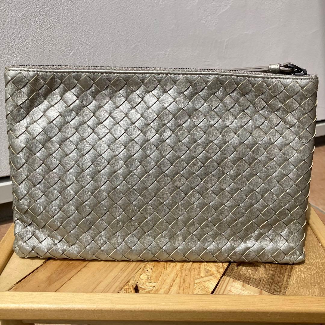 ☆美品☆BOTTEGA VENETA クラッチバッグ イントレチャート シルバー