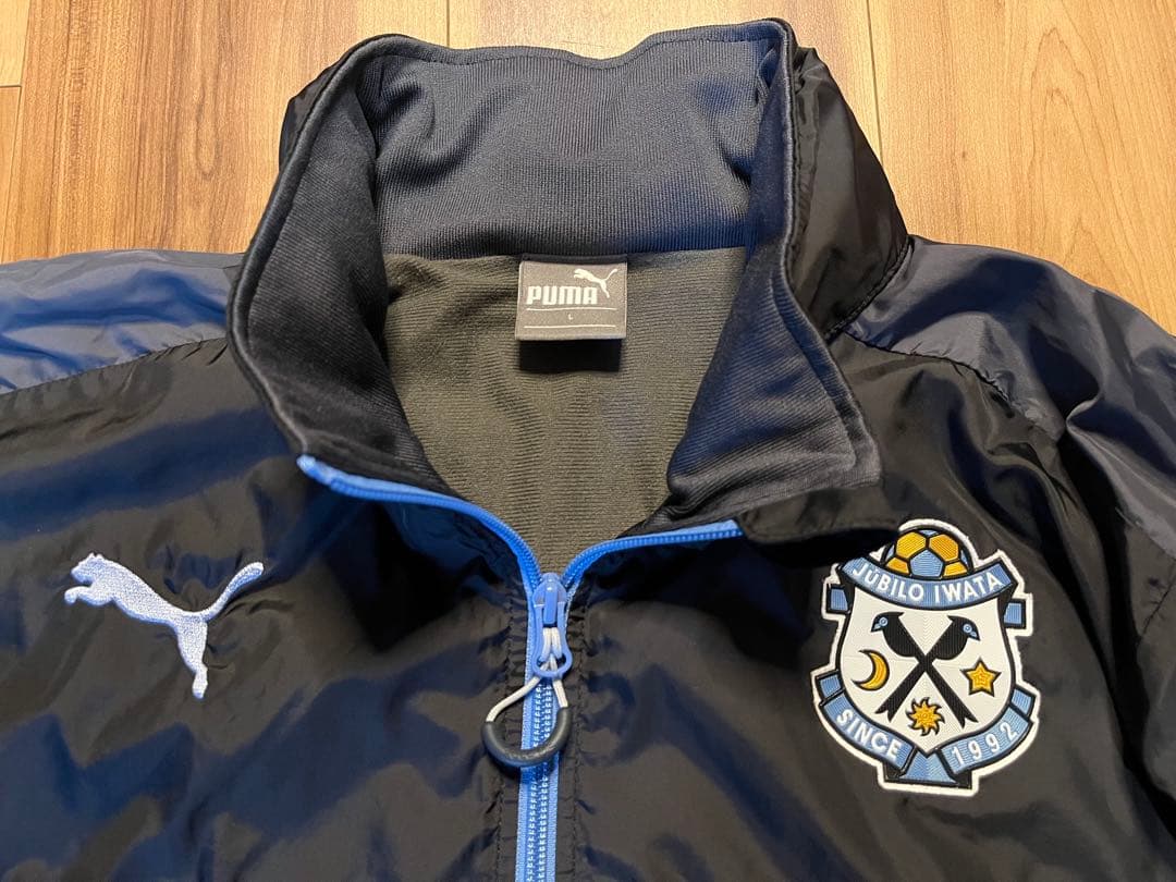 ジュビロ磐田　ウインドブレーカー上下セット