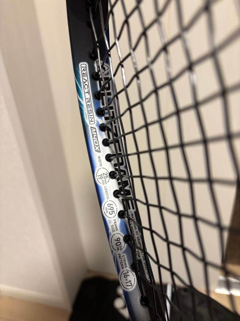 YONEX VOLTRAGE テニスラケット　後衛用