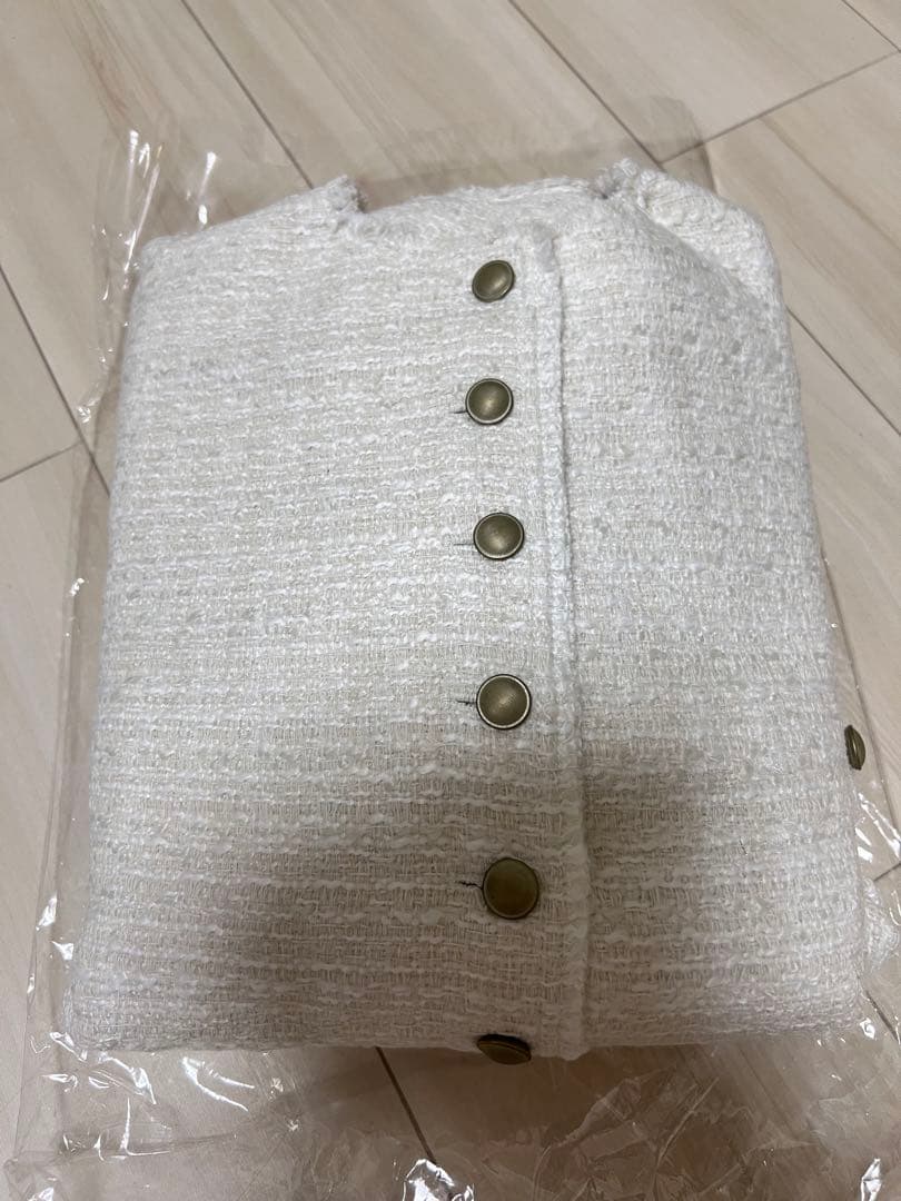 ジャケット・アウター Emi N