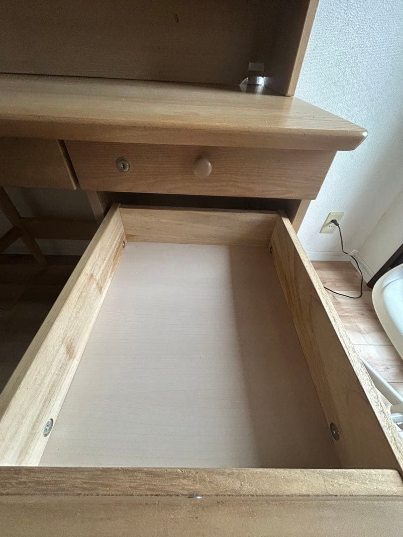 木製ナチュラルデザイン学習机　無垢材　ダーラナホース　北欧デザイン