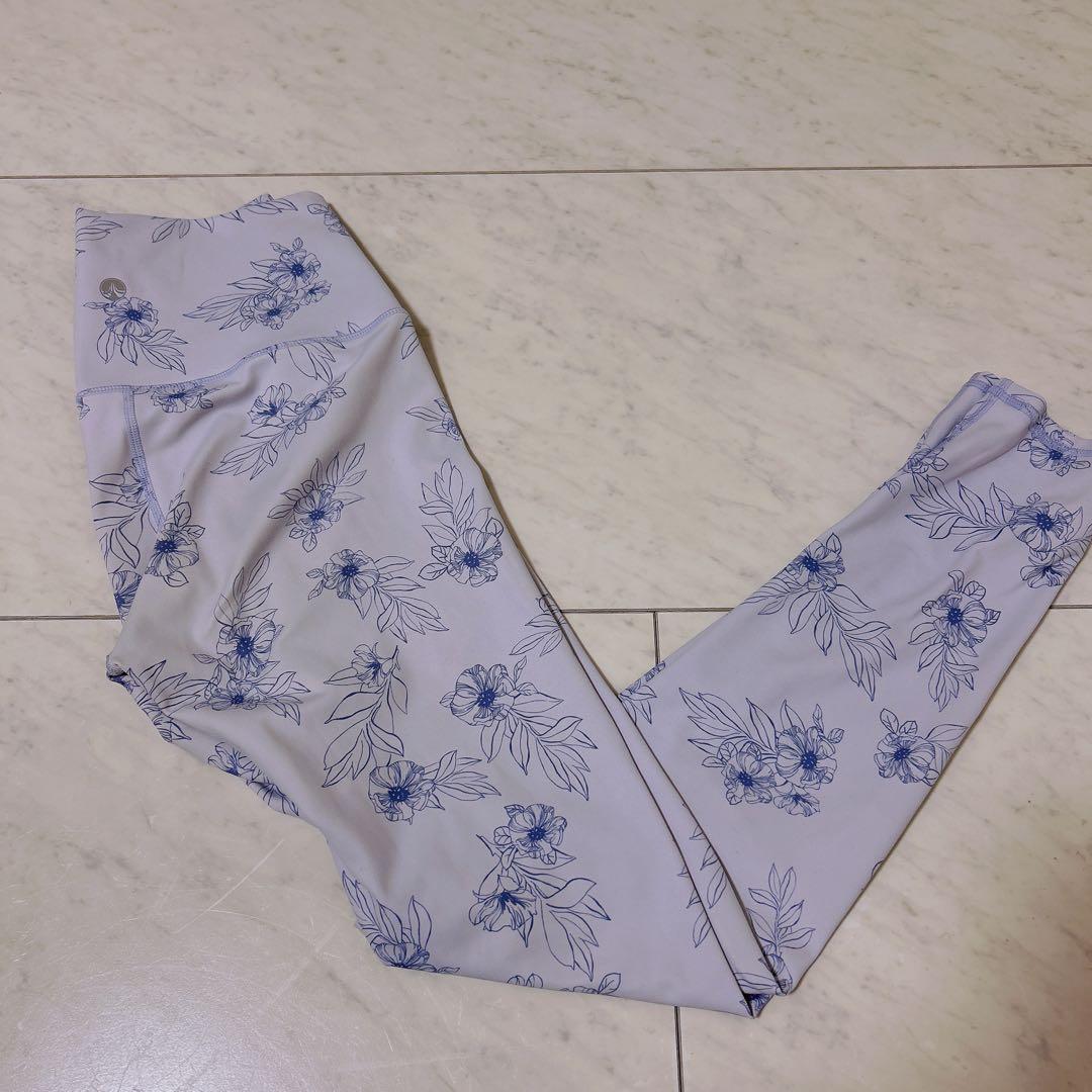 SUKALA ヨガウェア　上下セット