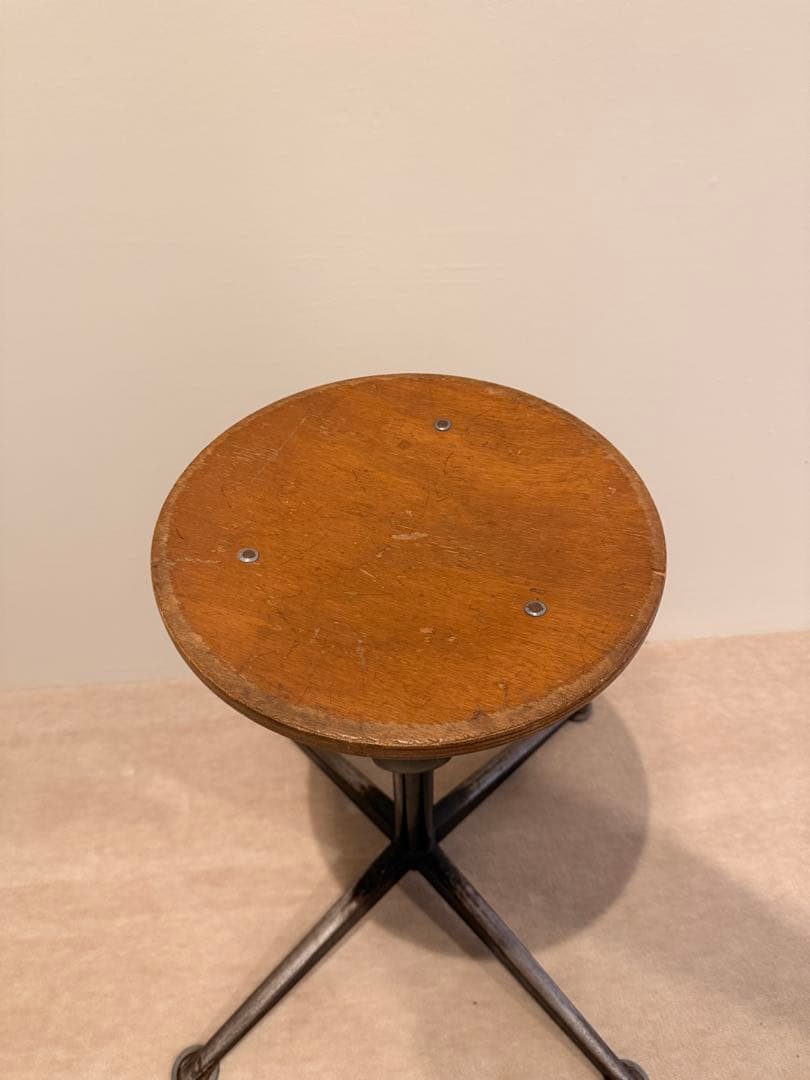 スツール Friso Kramer\" for Ahrend stool 1960