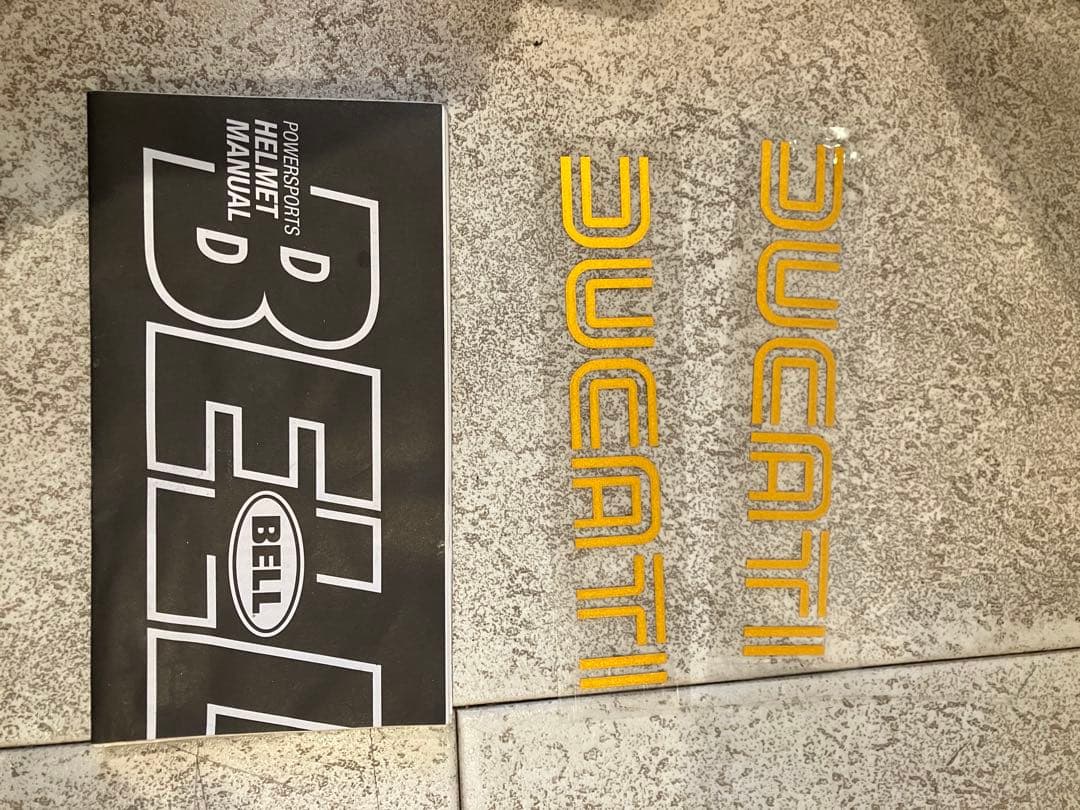 BELL Bullitt XL グロスブラック　ベル　ブリット　ダークスモーク