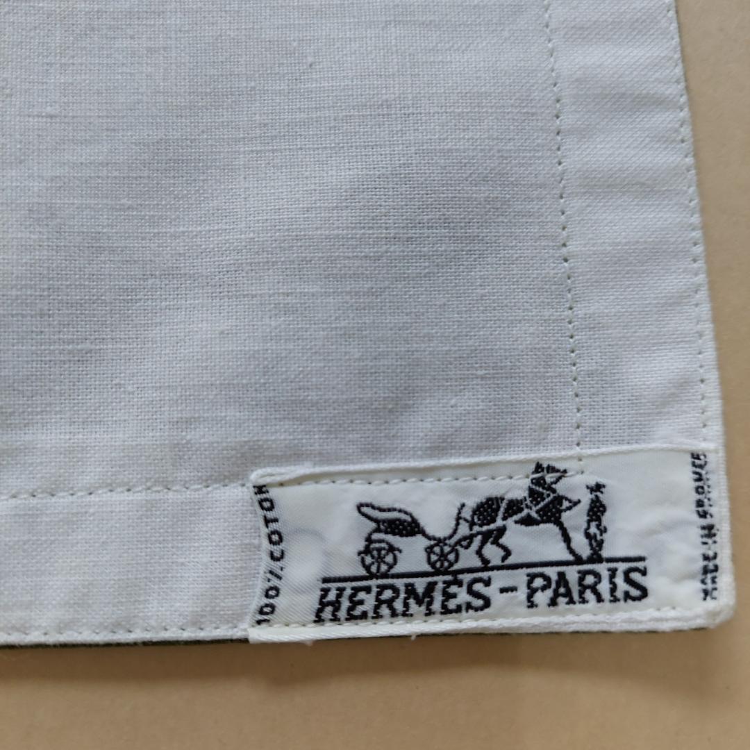 HERMÈS ヒョウ柄 ランチョンマットとナフキンの セット
