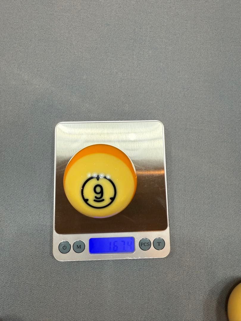 プレデターARCOS II ビリヤードボールセット 16個