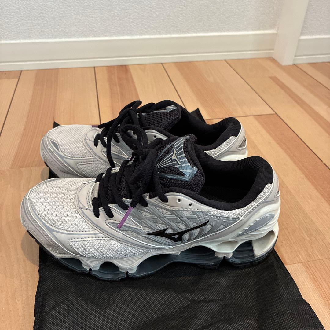 【美品】23.5cm MIZUNO WAVEPROPHECY LS LIGHT