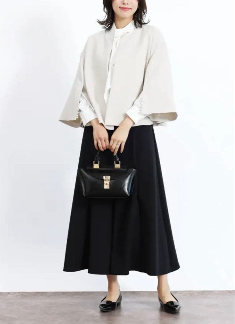 美品　FENNEL パールスリーブ　ケープ　ジャケット　グレージュ