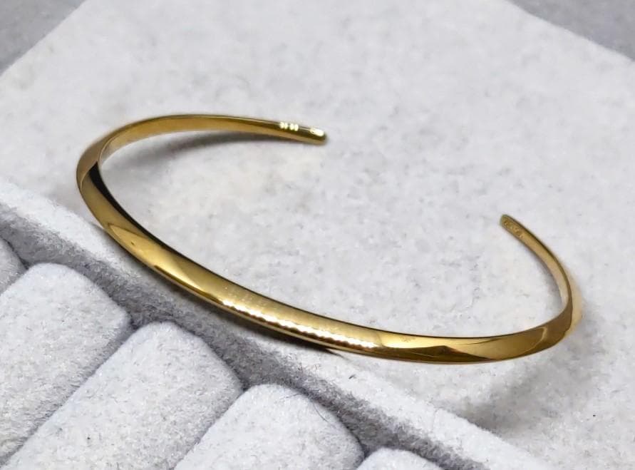 ete エテ ゴールドカラー SV925　SILVERバングル　40460