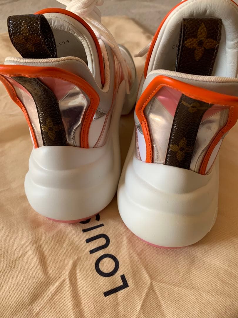 極美品　新品　LV ルイ・ヴィトンスニーカー⚫︎アークライト⚫︎レディーススニーカー