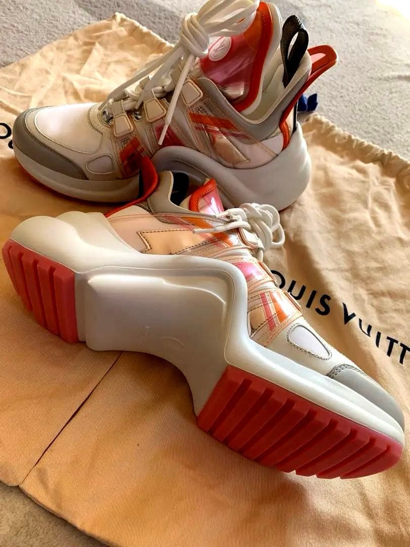 極美品　新品　LV ルイ・ヴィトンスニーカー⚫︎アークライト⚫︎レディーススニーカー