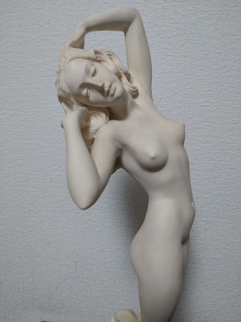 Giuseppe Bessi　ジュゼッペ・ベッシ　STONELITE　 裸婦像