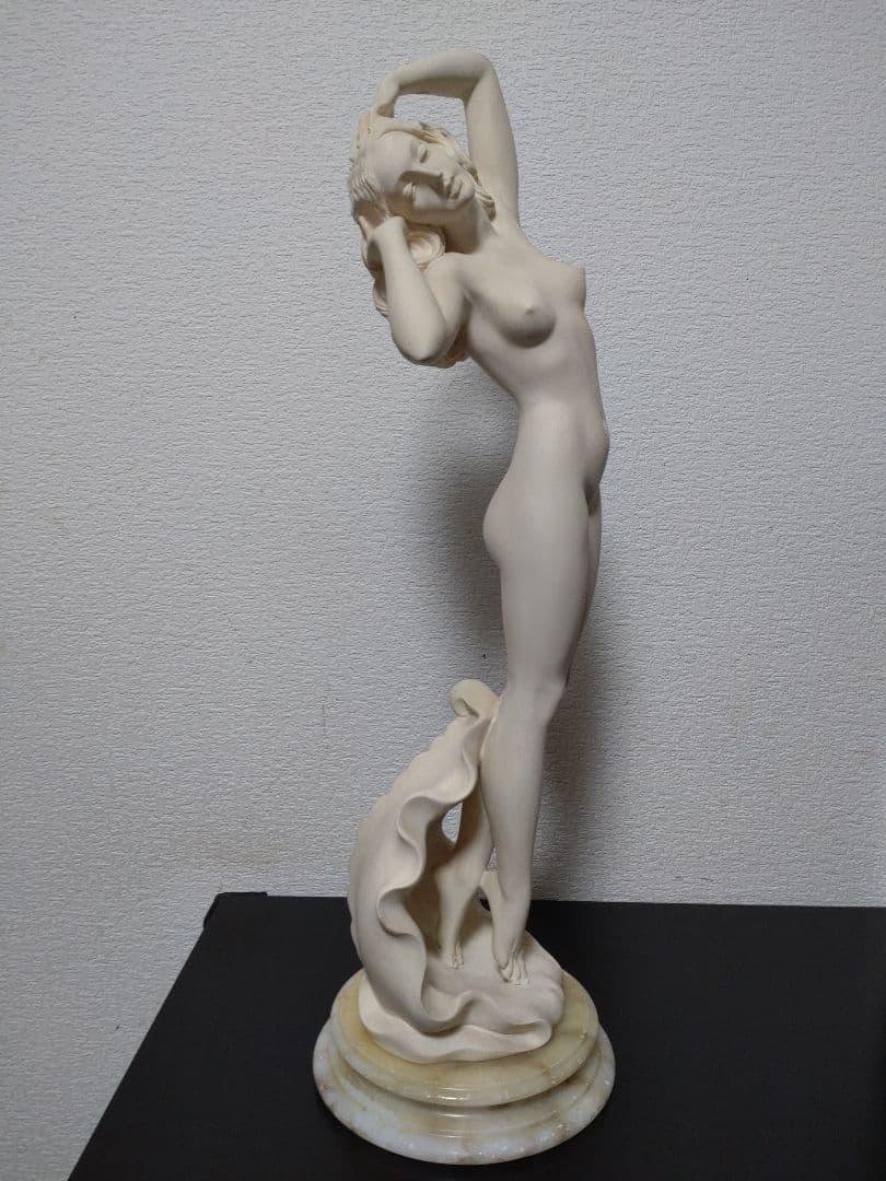 Giuseppe Bessi　ジュゼッペ・ベッシ　STONELITE　 裸婦像