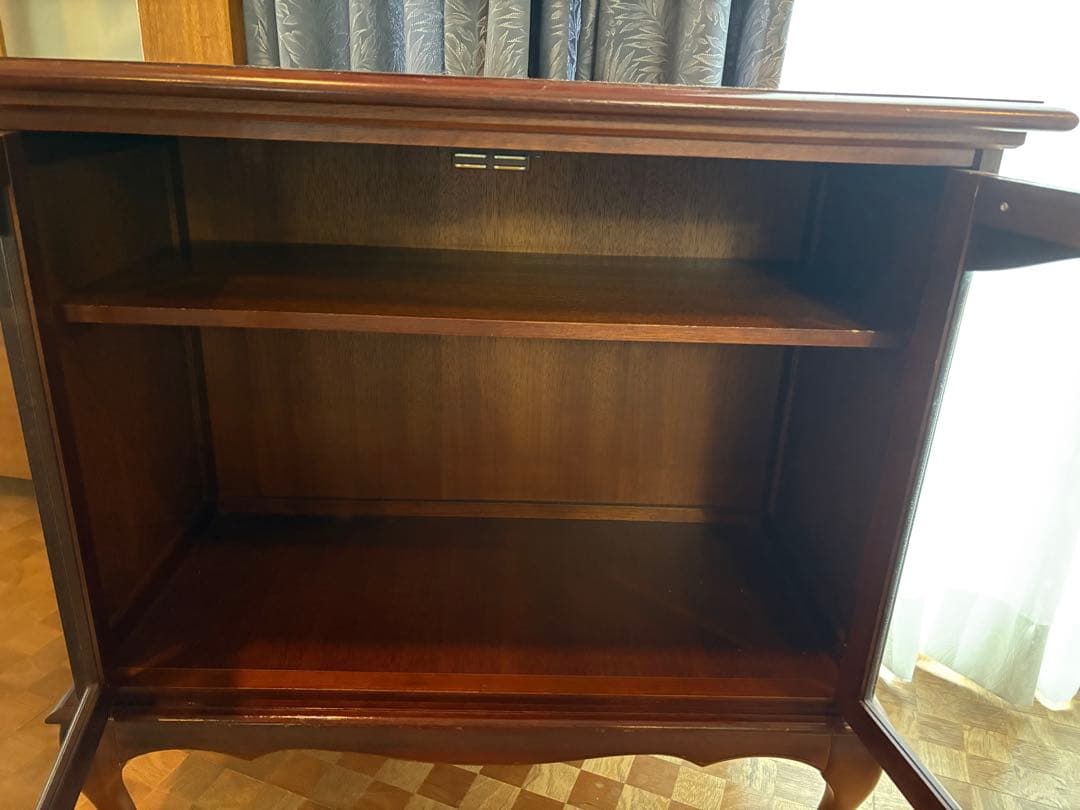 木製ダークブラウンキャビネット（訳あり）