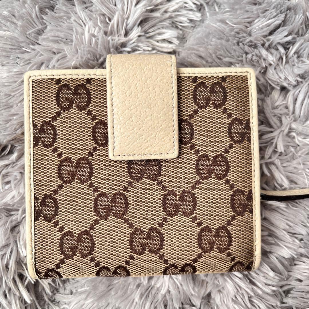 GUCCI 折り財布　GGキャンバス ホワイト　ロゴプレート　メンズ　レディース