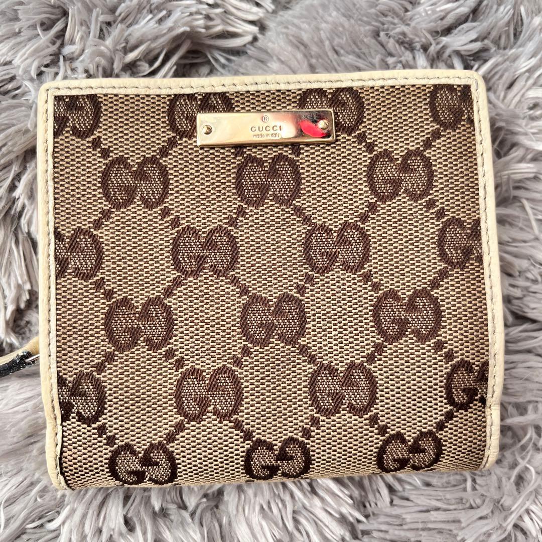 GUCCI 折り財布　GGキャンバス ホワイト　ロゴプレート　メンズ　レディース
