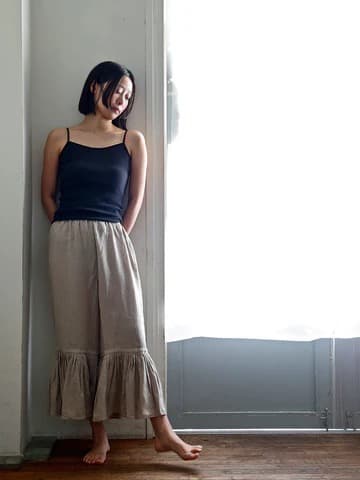 Yunamamさん専用）新品HERNI　ベルギーリネンペチパンツ　白