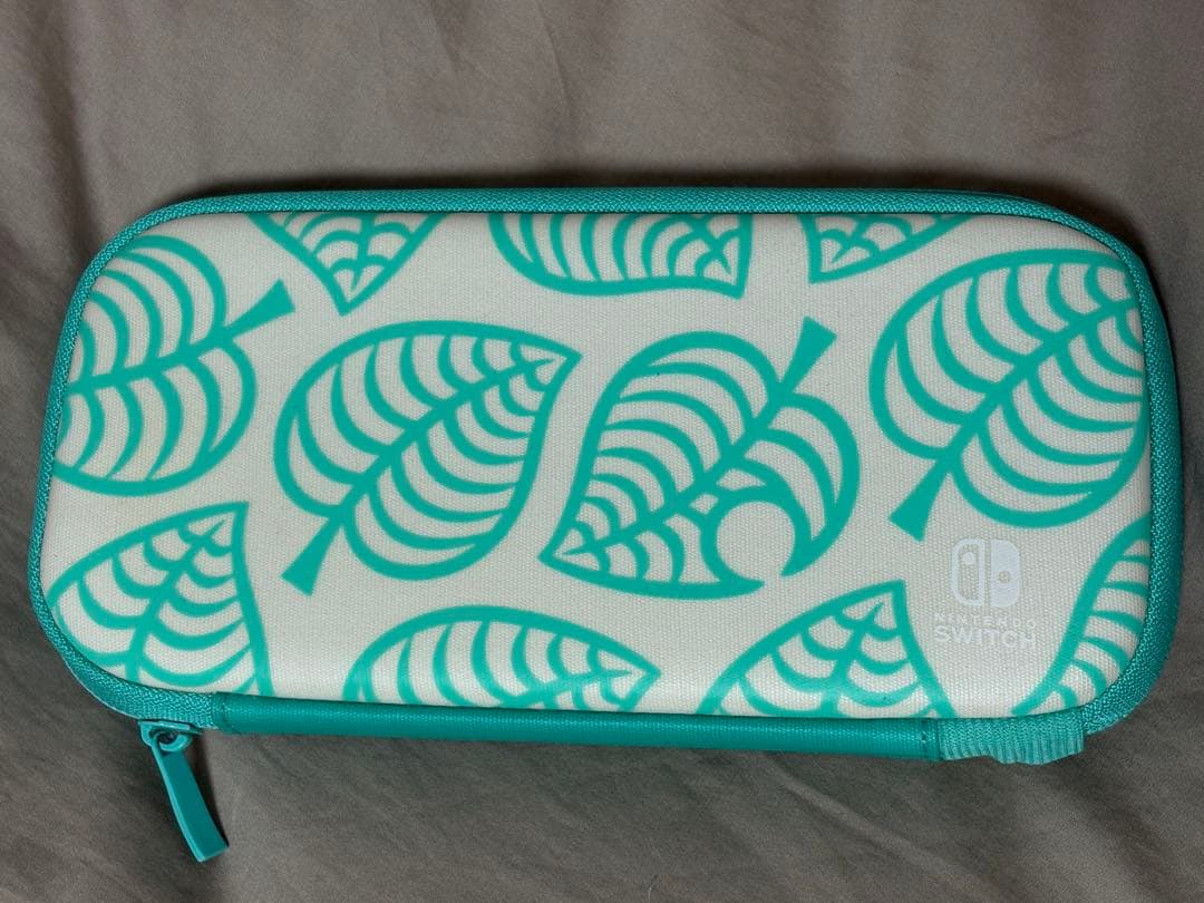 Nintendo Switch LITE コーラル　美品　専用ケース付き