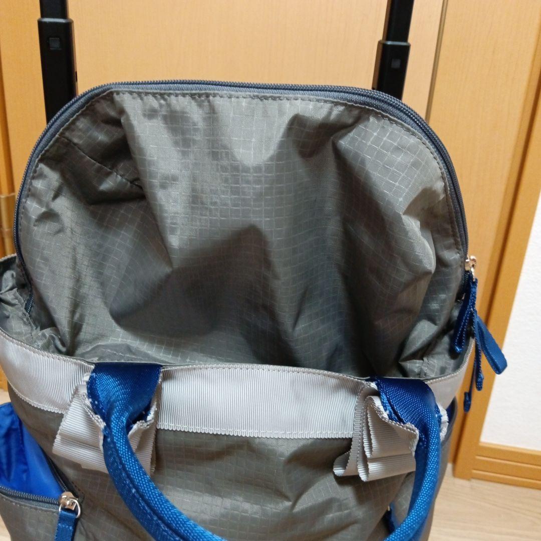 美品スワニーキャリーバッグ静音、新型ハンドル型ストッパーつき