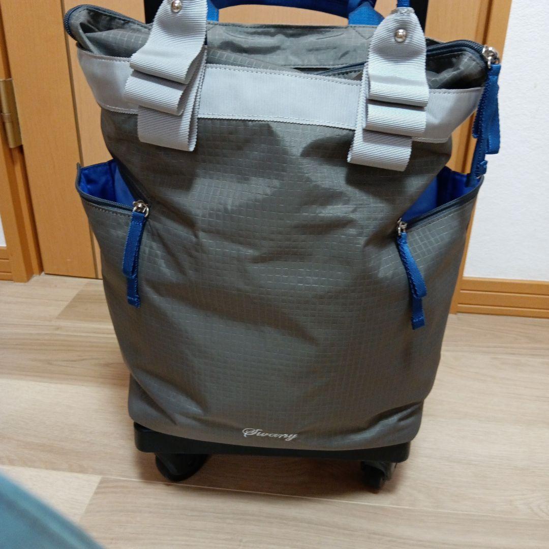 美品スワニーキャリーバッグ静音、新型ハンドル型ストッパーつき