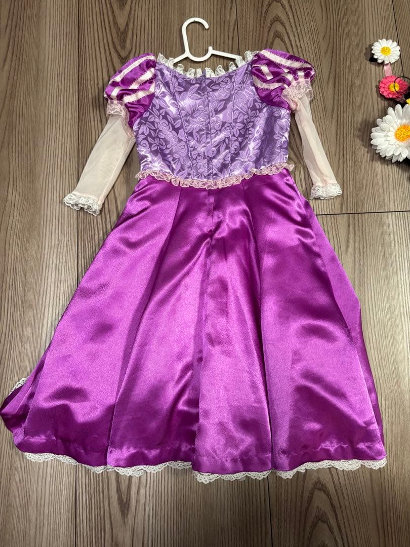 ディズニー　ビビディバビディブティック　公式ドレス ラプンツェル 100