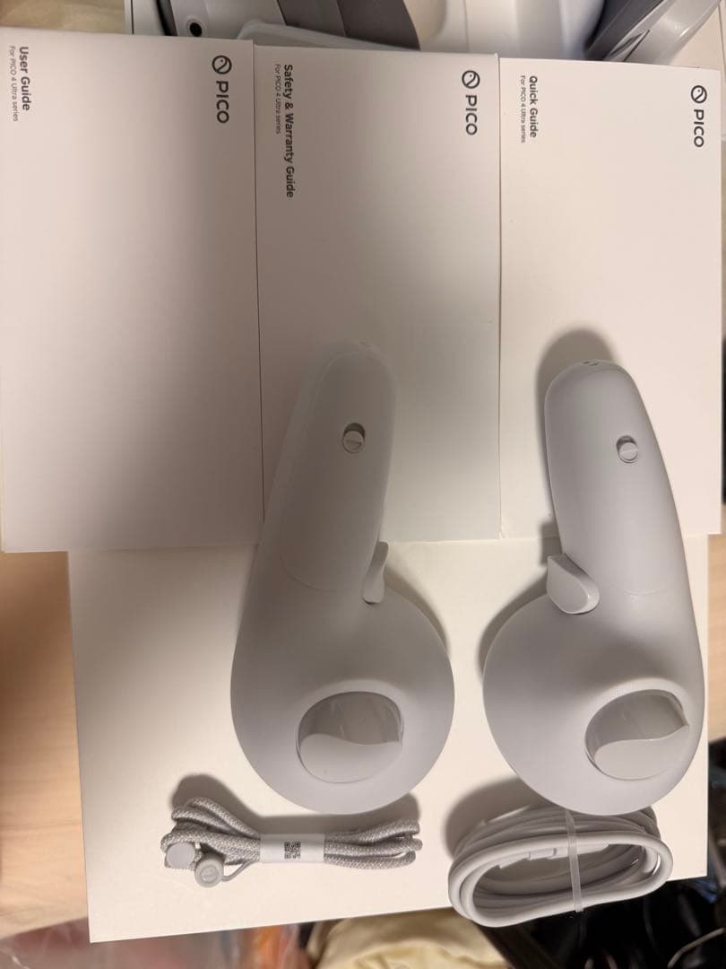 PICO4 Ultra＋PICO Motion Tracker(両足、腰)