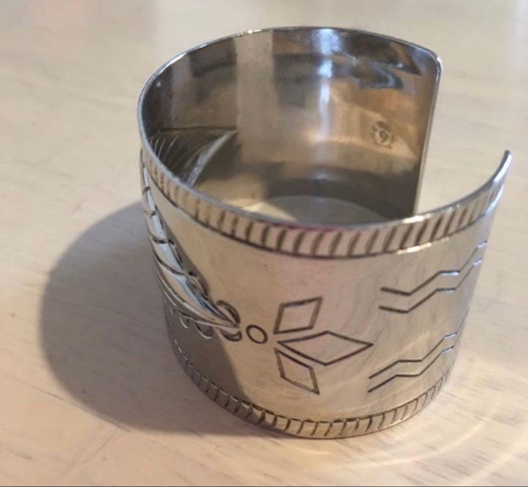 ★ベル社製 インディアンジュエリー バングル ニッケルシルバー★