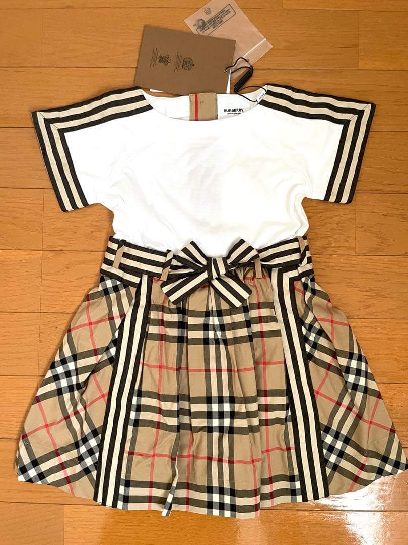 BURBERRY 半袖ワンピース 2Y