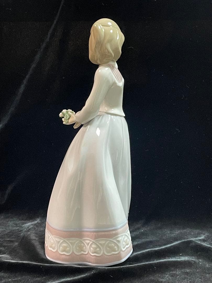 LLADORO リヤドロ 「Sweet＆Shy」