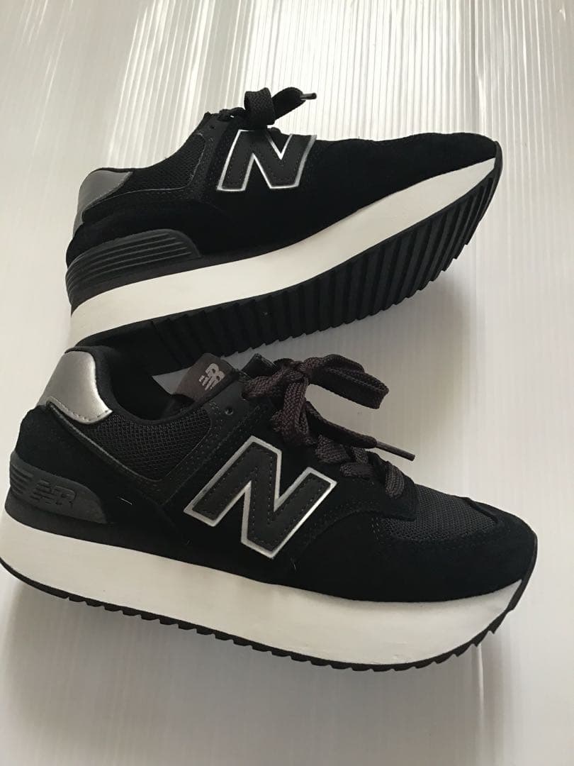 2/8(日)大幅値引き❗️NBニューバランスWL574Z厚底スニーカー24cm