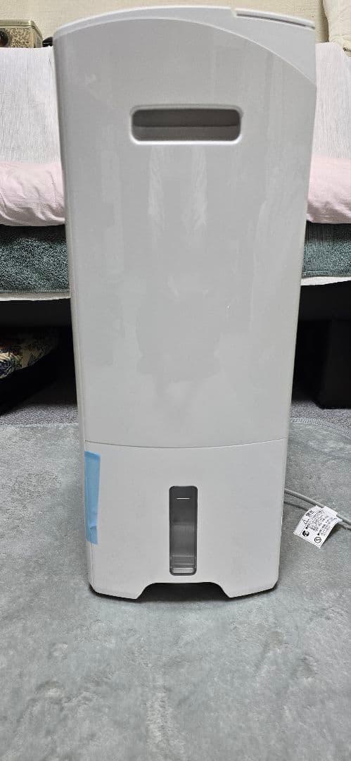 【さんごさん専用】 除湿機 F-YHVX120 ホワイト　中古美品