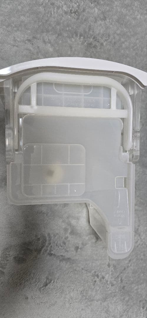 【さんごさん専用】 除湿機 F-YHVX120 ホワイト　中古美品