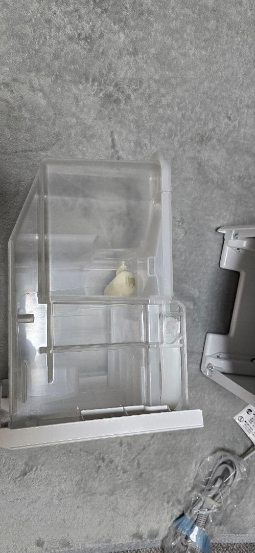 【さんごさん専用】 除湿機 F-YHVX120 ホワイト　中古美品