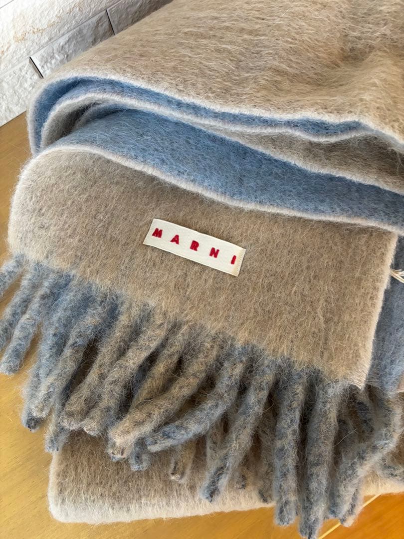 新品MARNI ストライプ ロゴ マフラー