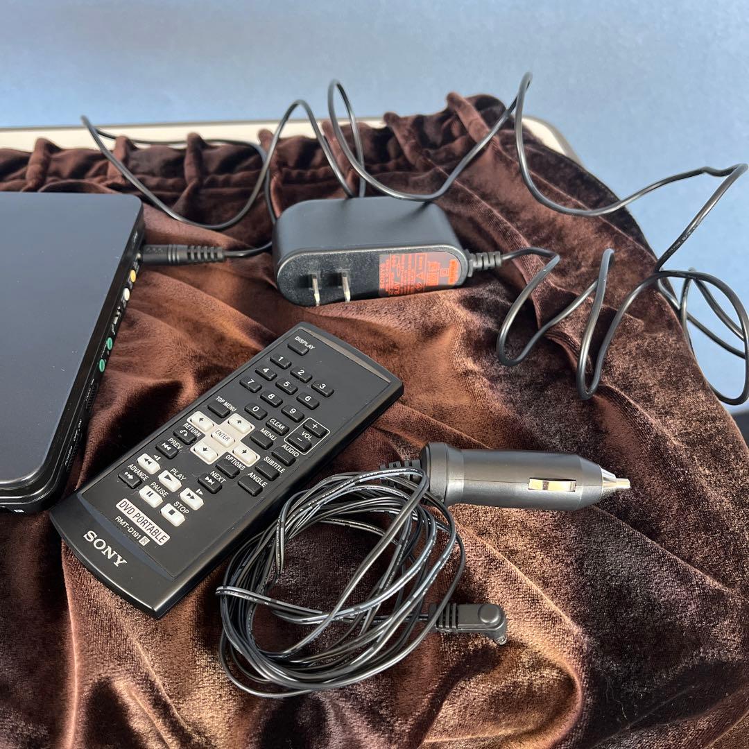 【中古】 SONY 9型液晶ポータブルDVDプレーヤー DVP-FX930