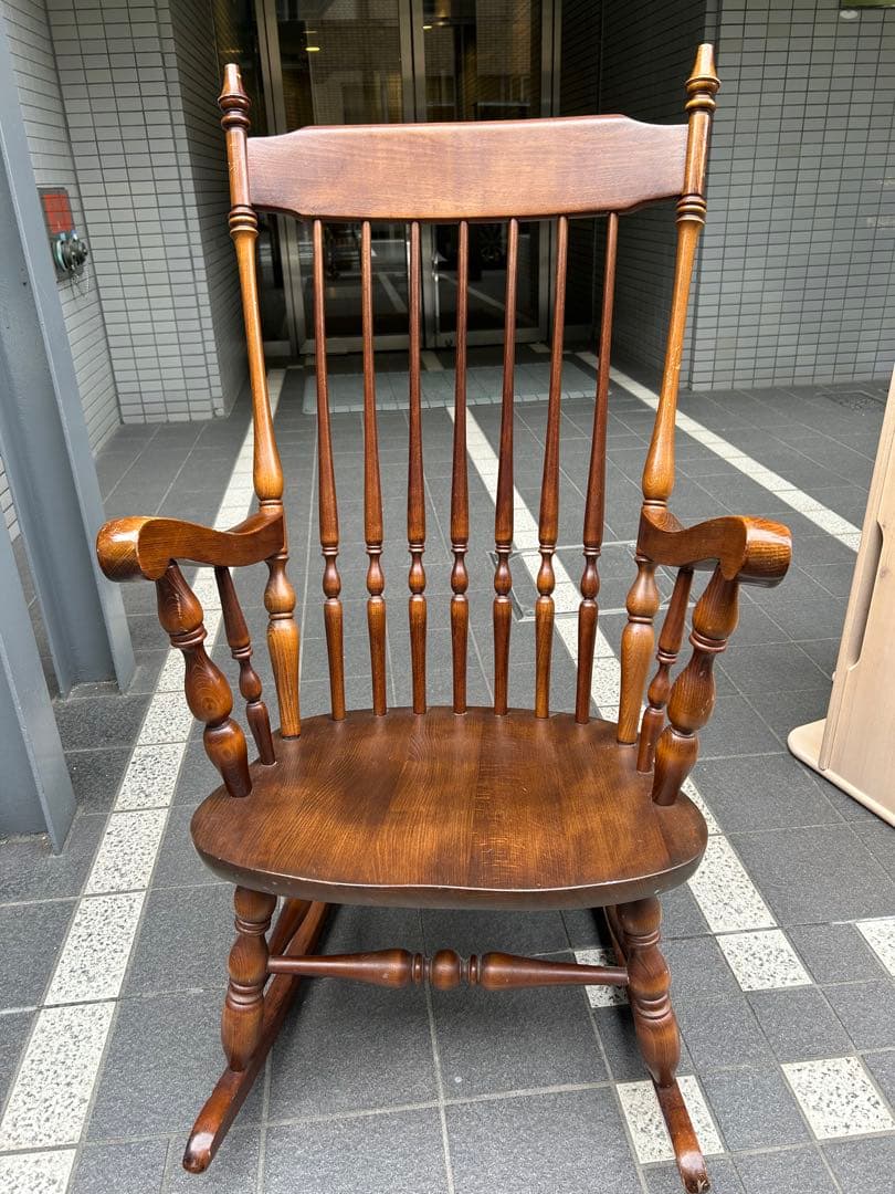 よったん　　5月2日購入　たいへい　木製ロッキングチェア ダークブラウン