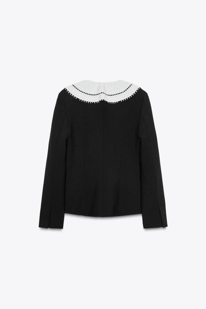 【ZARA】コントラストの効いた取り外し可能なネックブレザー