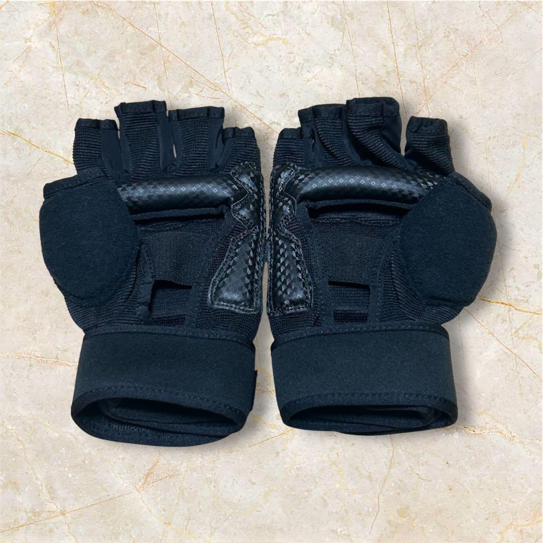 【1回のみ使用】バーネススタイル ボクシンググローブ(M)・シューズ(M)セット