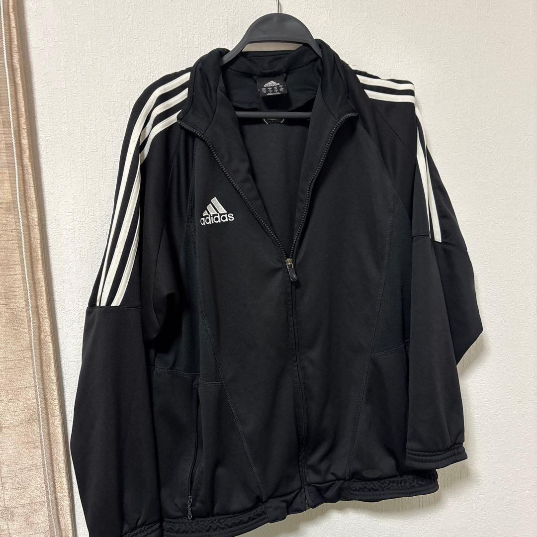 adidas 黒 ジップアップジャケット
