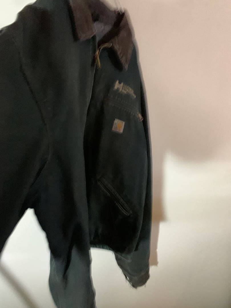 carhartt カーハート デトロイトジャケット 企業ロゴ フェード 黒