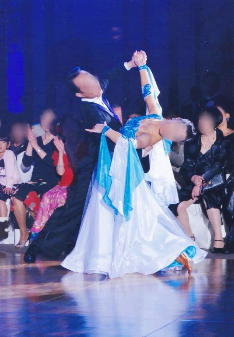 アオイプロデュース製 白 社交ダンス スタンダードドレス 中古 競技 デモ