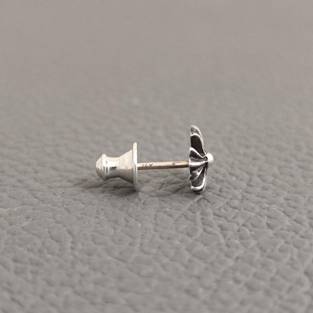 クロムハーツ chrome hearts no2 CH PLUS STUD