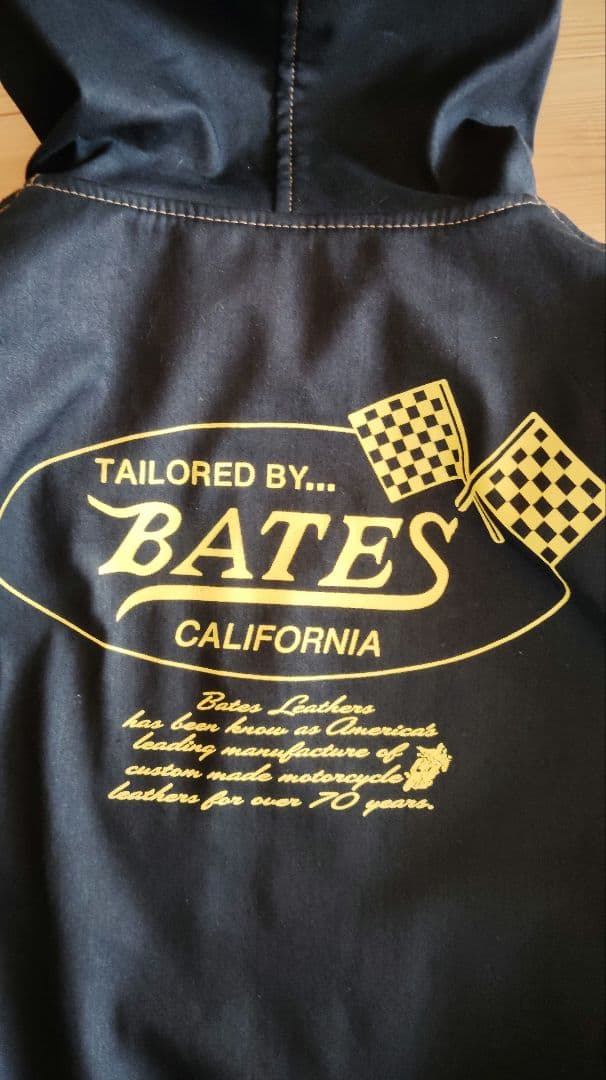 BATES フード付きジャケット