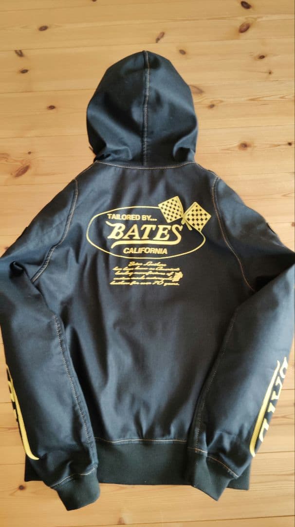 BATES フード付きジャケット